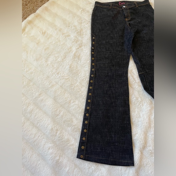 Cache Jeans. - Picture 3 of 13